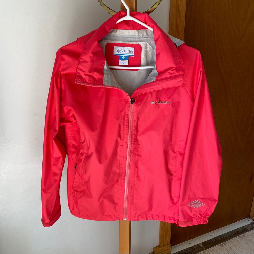 Columbia Neon Pink Windbreaker/Rain Jacket